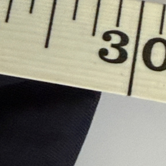 Elegant Black Ruffled Women's Swimsuit sz 10 - Picture 7 of 9